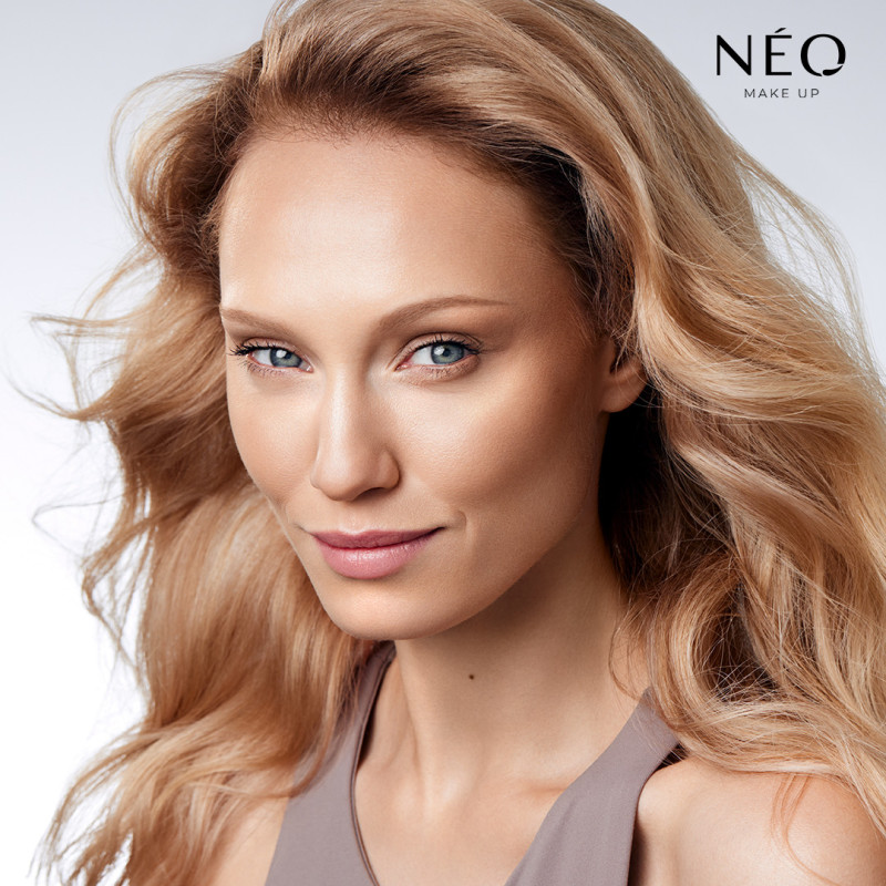 Puder brązująco–rozświetlający Tulum Sun Set 01 Hot Chocolate Puder brązująco–rozświetlający Tulum Sun Set 01 Hot Chocolate