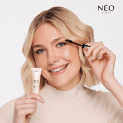 Tusz do rzęs przyciemniający: BLACK