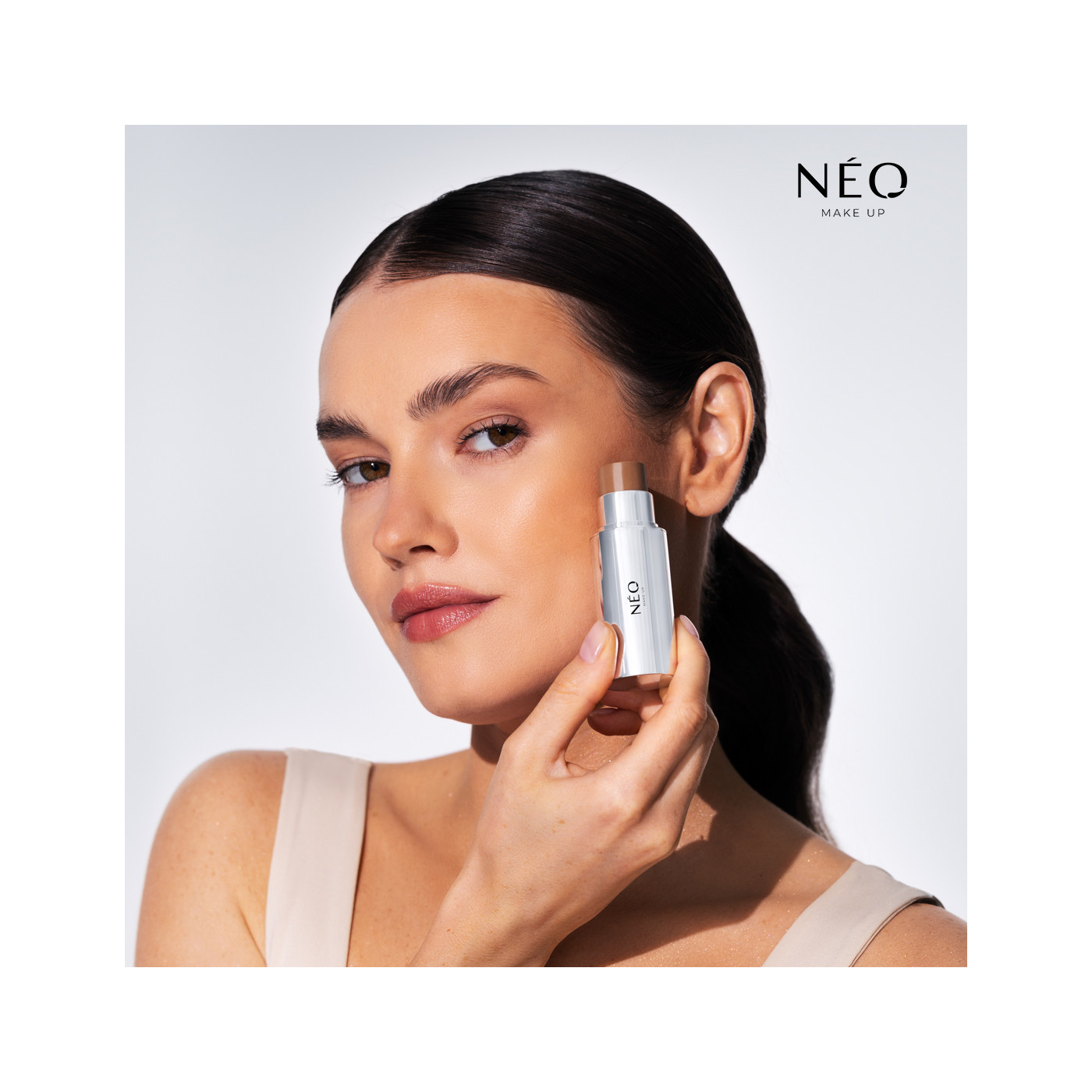 Bronzer w sztyfcie Bronzer w sztyfcie