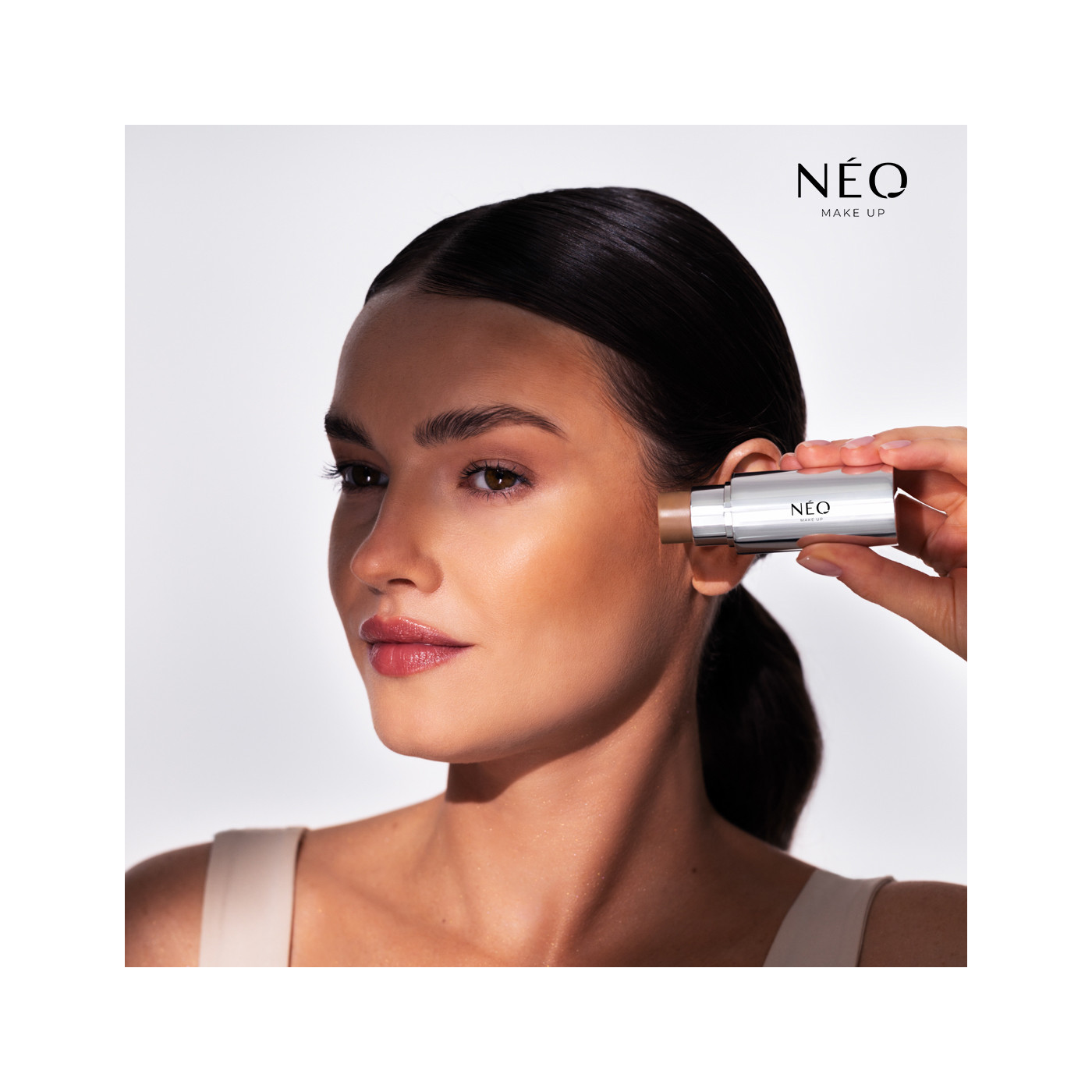 Bronzer w sztyfcie Bronzer w sztyfcie