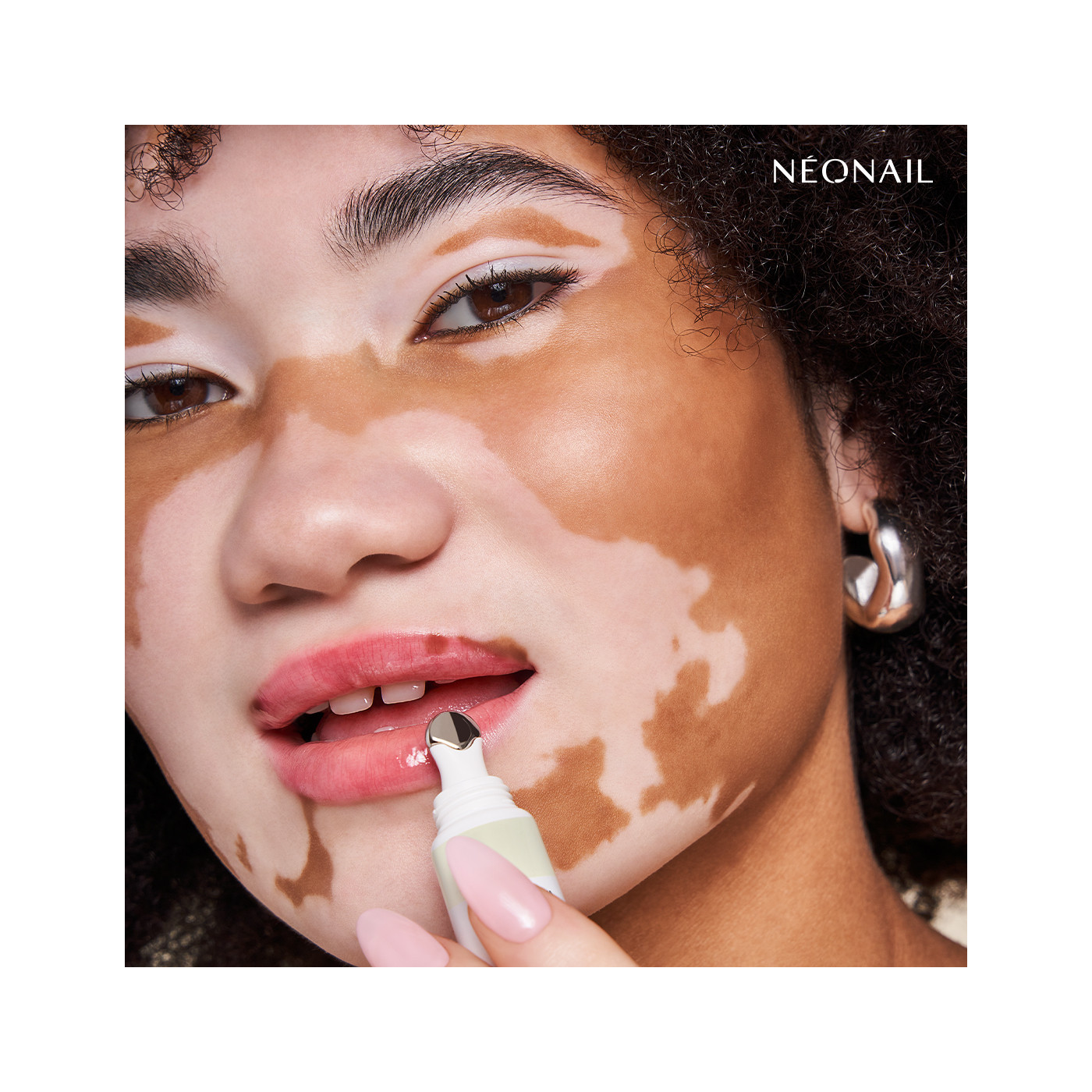 Peptydowy balsam do ust: 01 PERFECT GLAZED Peptydowy balsam do ust: 01 PERFECT GLAZED