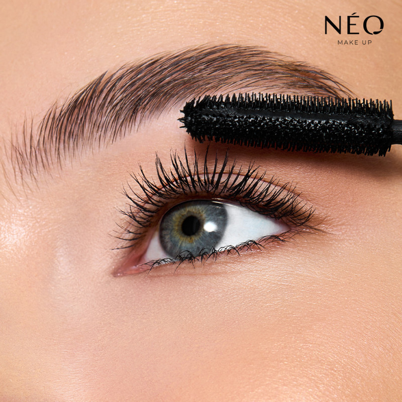 Tusz do rzęs pogrubiający z filtrem anty-HEV: BLACK