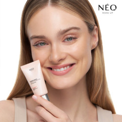 Podkład nawilżający Sheer Foundation: 02 Ivory