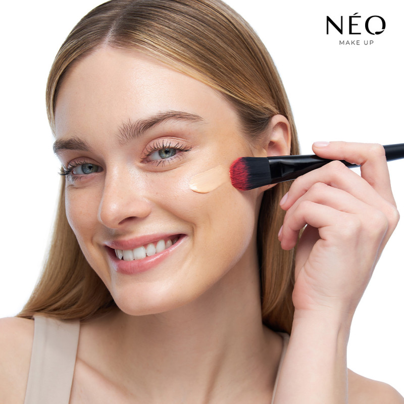 Podkład nawilżający Sheer Foundation: 03 Natural