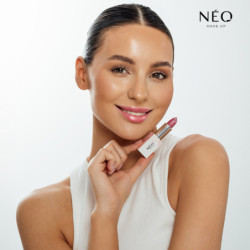 Nawilżająca pomadka Sheer Lipstick 04 Raspberry Pudding