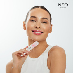 Nawilżająca pomadka Sheer Lipstick 04 Raspberry Pudding