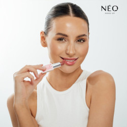 Nawilżająca pomadka Sheer  Lipstick 05 Peachy Glass