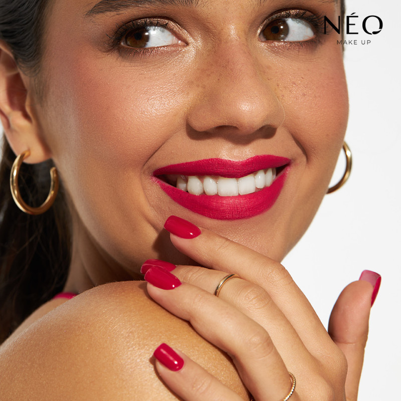 Długotrwała pomadka do ust w płynie: 05 ETERNAL ENTHUSIASM