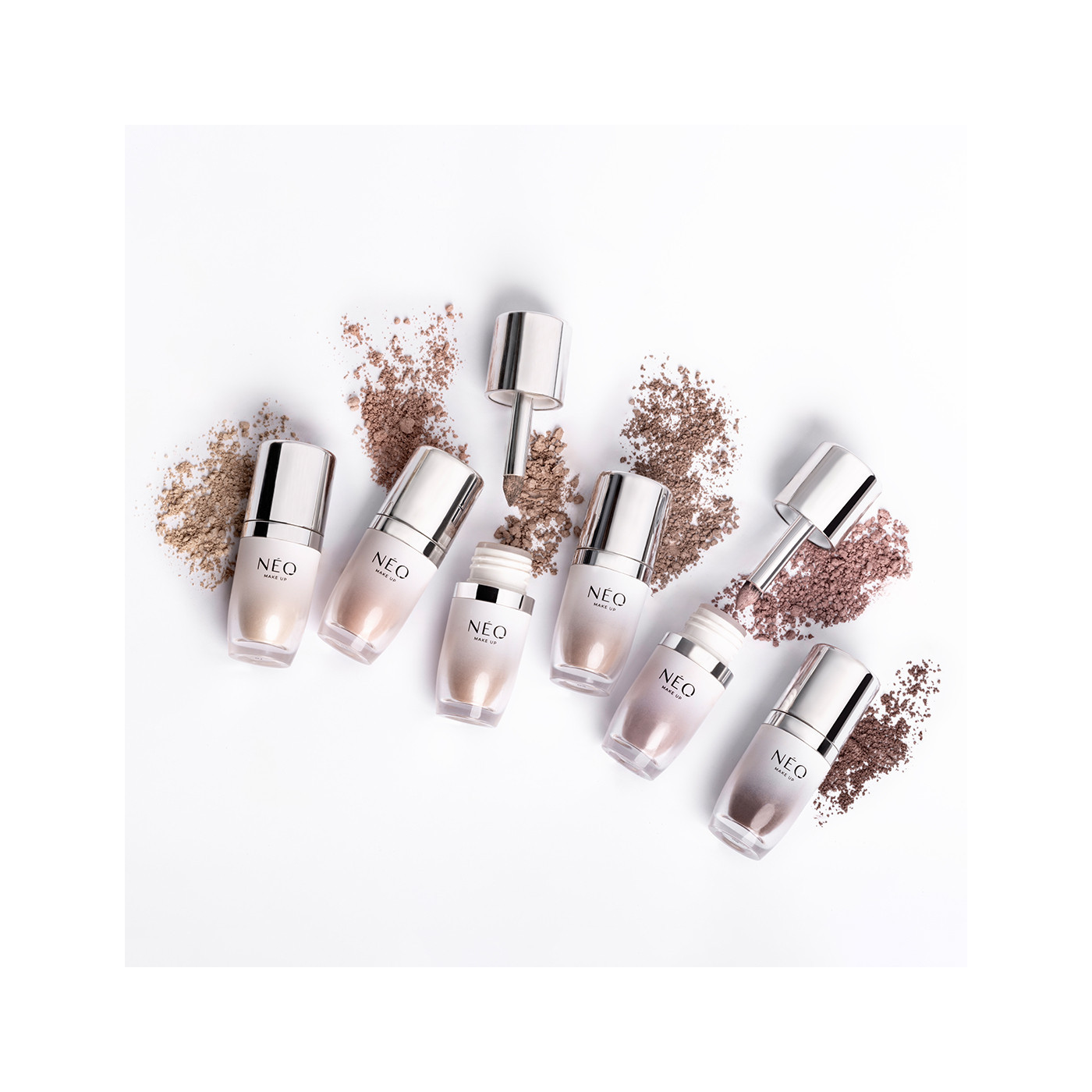 Satynowy cień sypki: 01 MILKY BEIGE