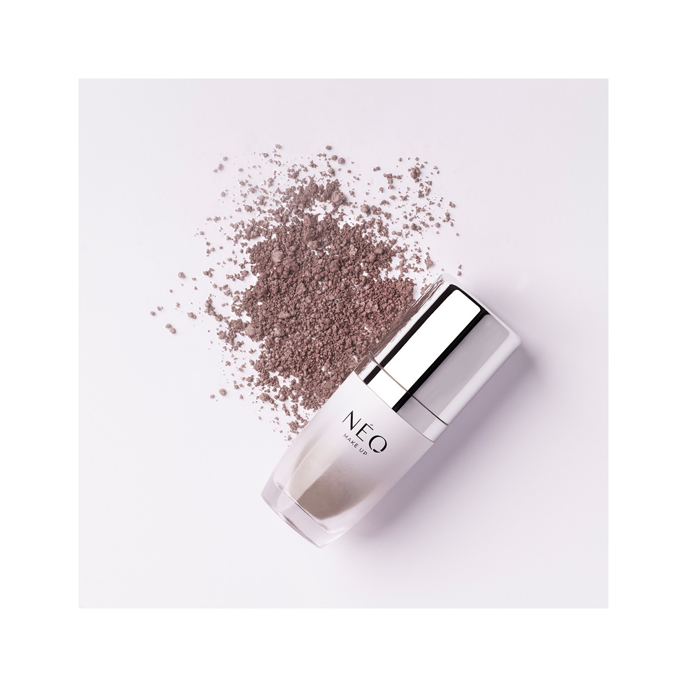 Satynowy cień sypki: 04 SOFT HAZEL