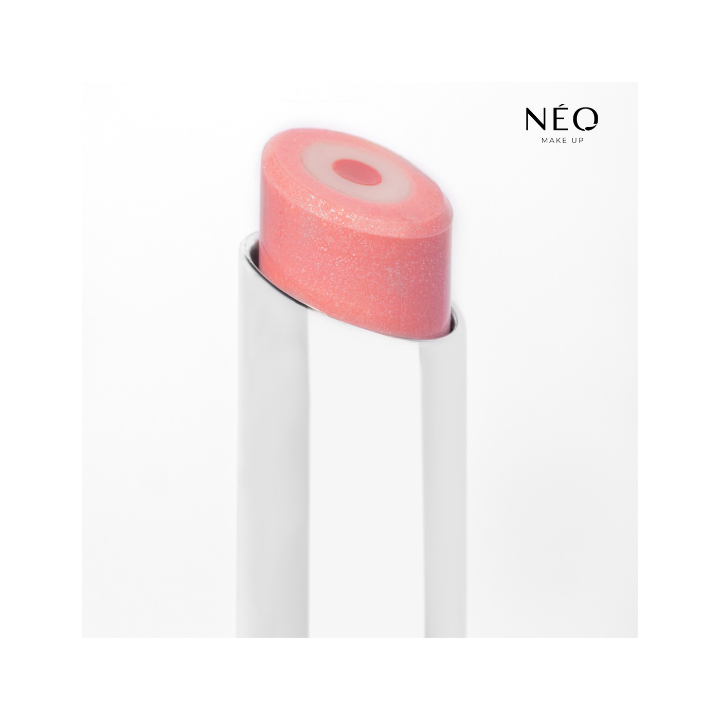 Balsam do ust w sztyfcie Triple Action: 01 THINK CANDY PINK