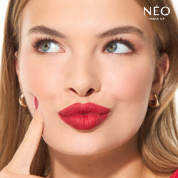 Długotrwała pomadka do ust w sztyfcie: 02 CHERRY ON TOP