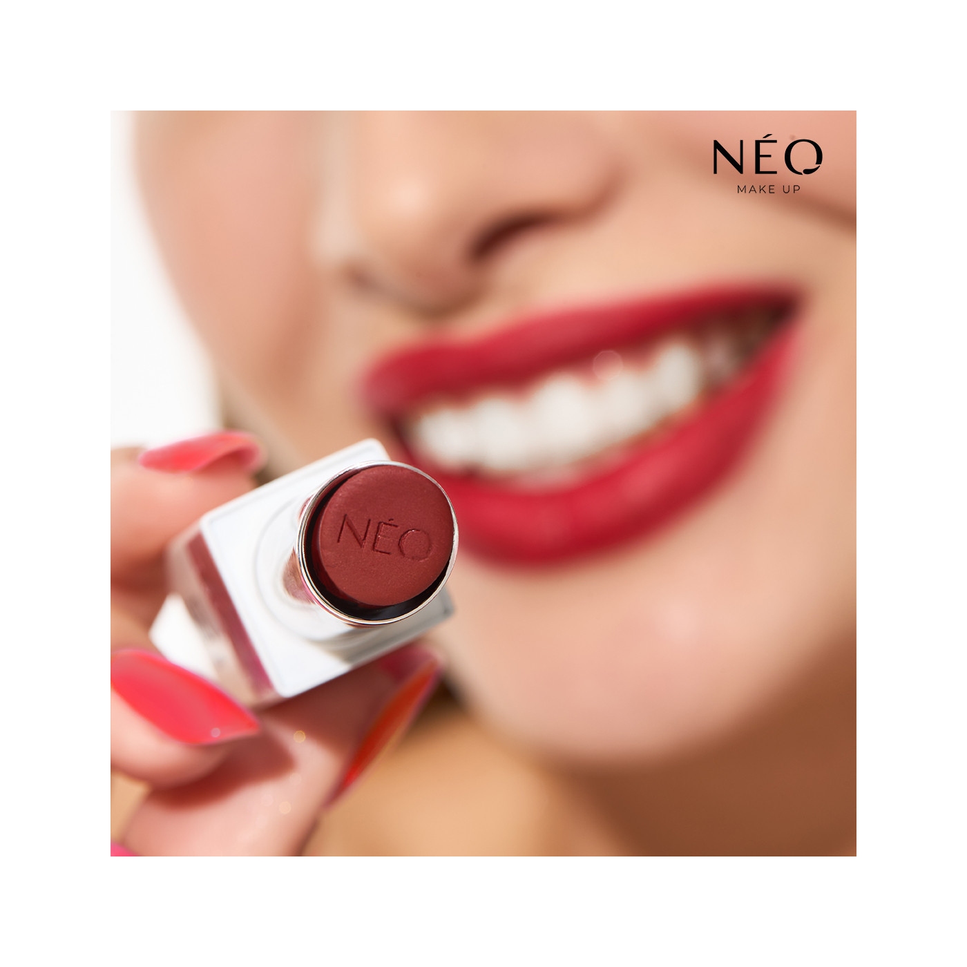 Długotrwała pomadka do ust w sztyfcie: 02 CHERRY ON TOP