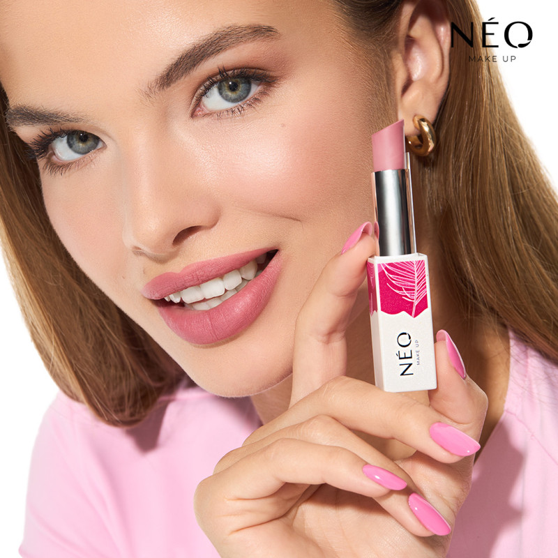 Długotrwała pomadka do ust w sztyfcie: 03 CLASSY ROSE MADAME