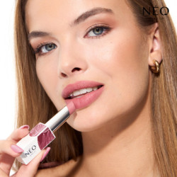 Długotrwała pomadka do ust w sztyfcie: 05 NUDE ON SECRET EVENING