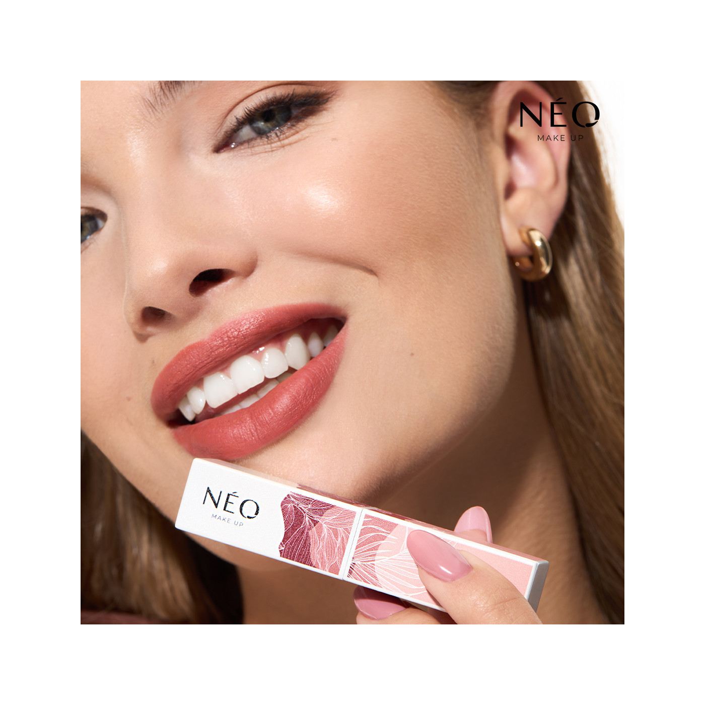 Długotrwała pomadka do ust w sztyfcie: 06 SWEET CARAMEL MORNING