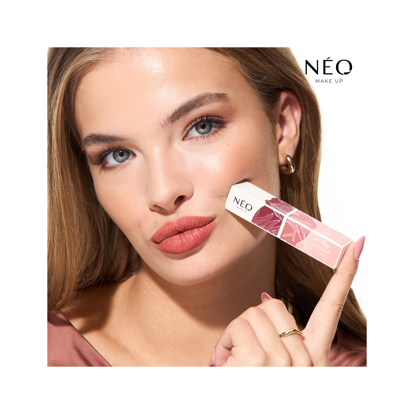 Długotrwała pomadka do ust w sztyfcie: 06 SWEET CARAMEL MORNING