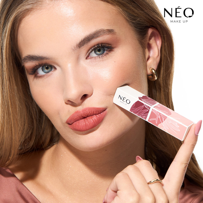 Długotrwała pomadka do ust w sztyfcie: 06 SWEET CARAMEL MORNING