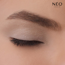 Satynowy cień sypki: 01 MILKY BEIGE