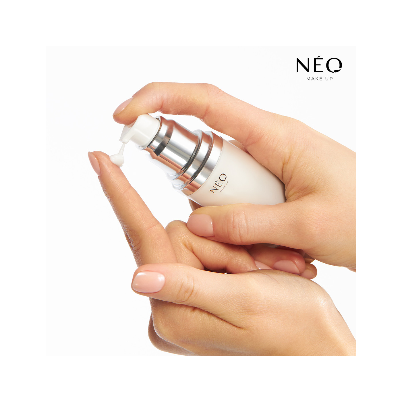 Intensywne Serum: baza przedłużająca trwałość makijażu Hydro Boost Grip Primer Intensywne Serum: baza przedłużająca trwałość makijażu Hydro Boost Grip Primer