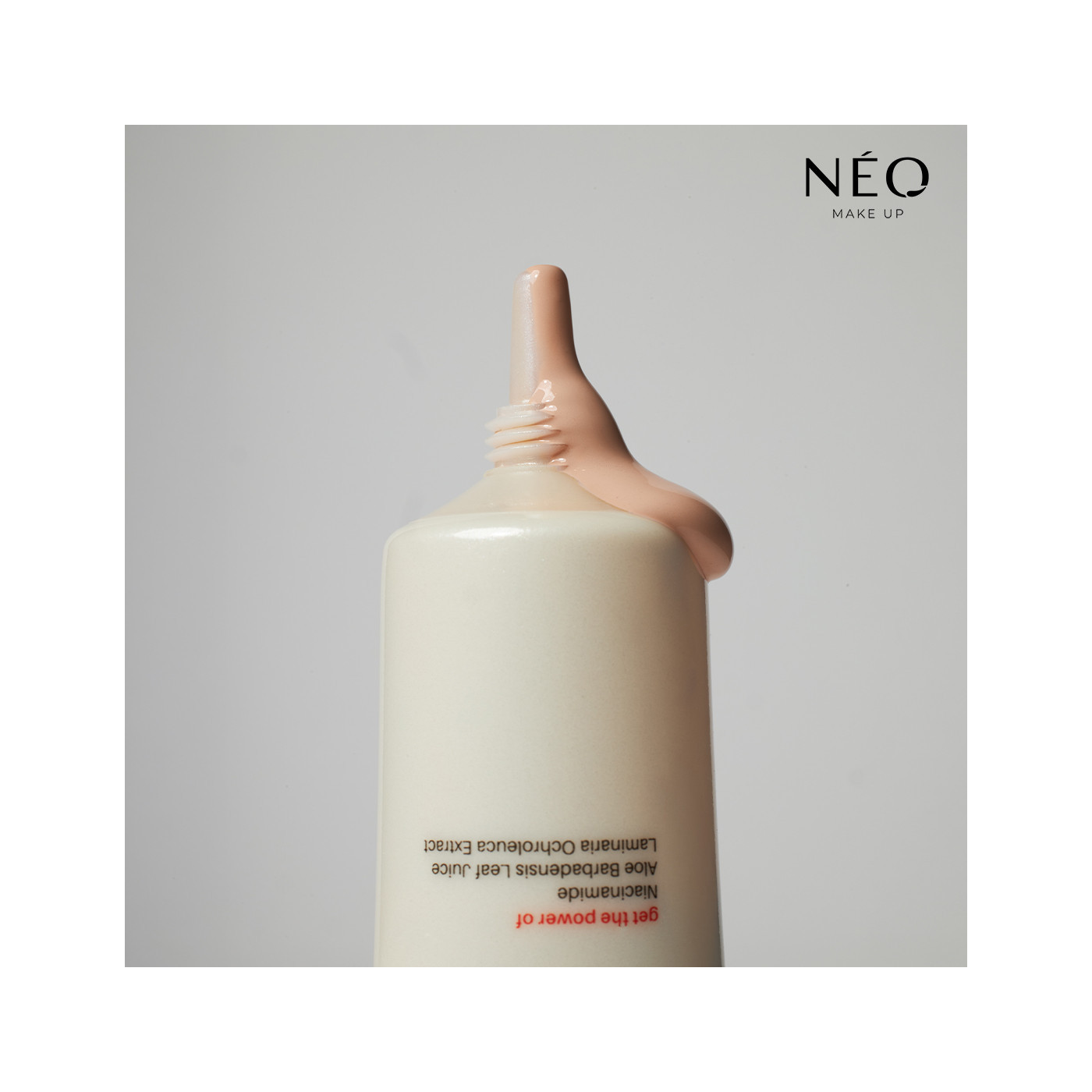 Intensywne Serum: krem koloryzujący Tinted BB Glow Cream 01 Ivory Beige