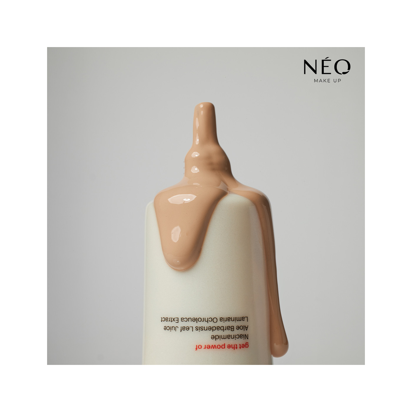 Intensywne Serum: krem koloryzujący Tinted BB Glow Cream 03 Sand Glow