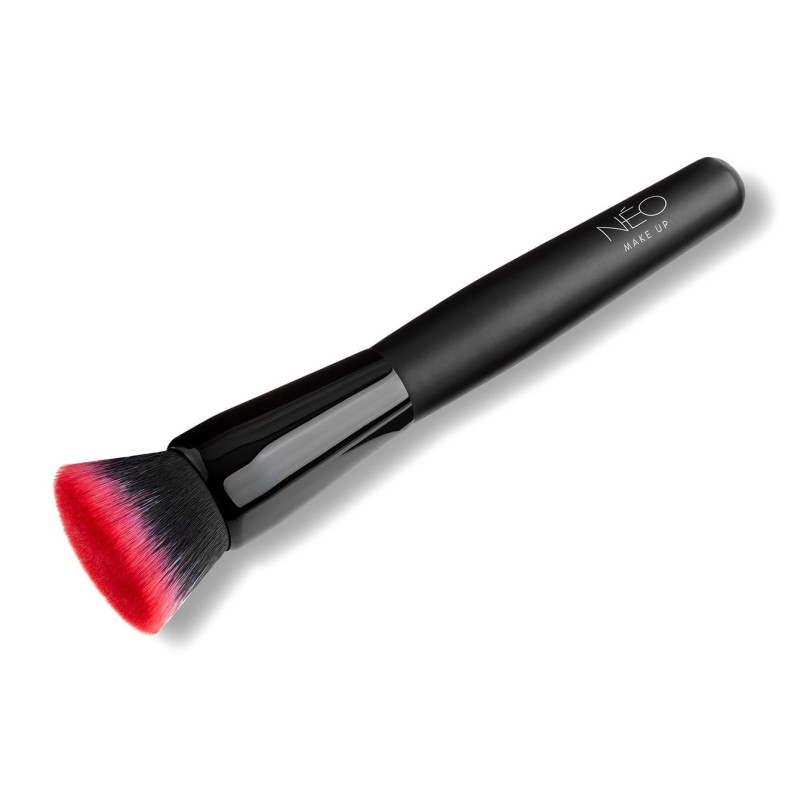02 Pędzel do podkładu Flat Top - Foundation Brush Flat Top 02